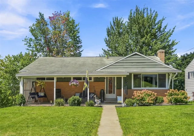 Photo 1 of Single family home for sale at 108 Hillside Dr, Zelienople Boro, PA 16063 | MLS# 1777870 | Listing updated on 2026-10-08