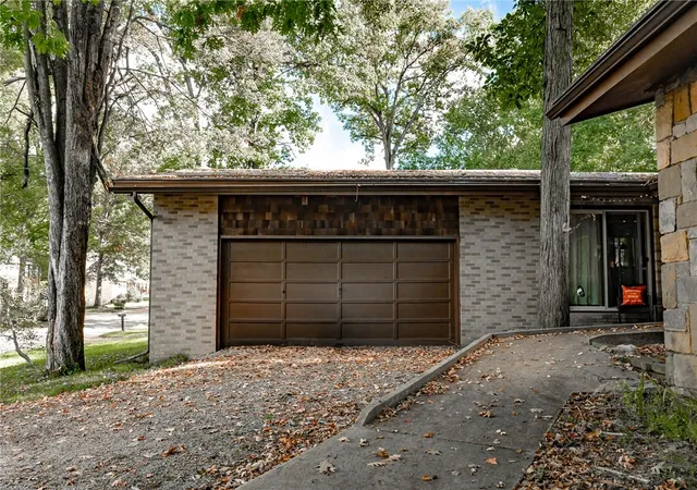 Photo 3 of Single family home for sale at 115 Hamilton St, White Twp, PA 15701 | MLS# 1777877 | Listing updated on 2026-10-11