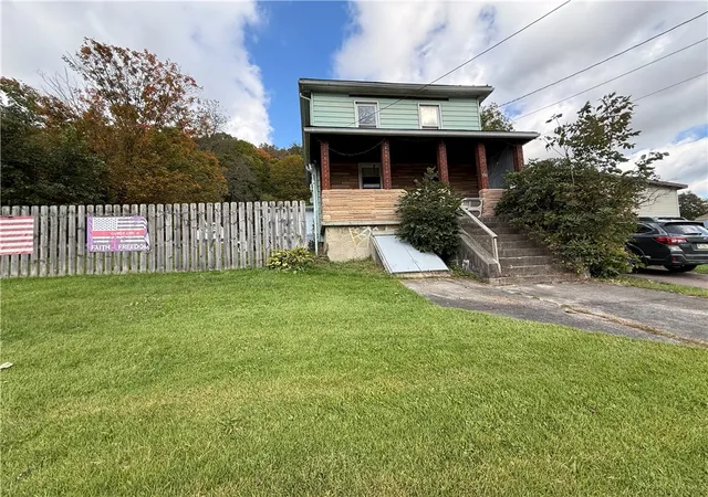 Photo 1 of Single family home for sale at 330 Park St, Ursina Boro, PA 15424 | MLS# 1777840 | Listing updated on 2026-10-08