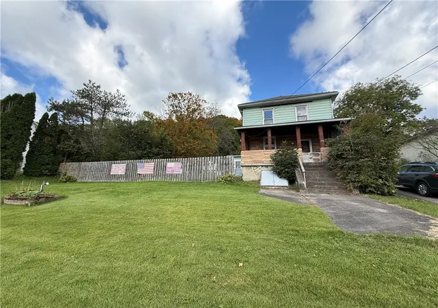 Photo 2 of Single family home for sale at 330 Park St, Ursina Boro, PA 15424 | MLS# 1777840 | Listing updated on 2026-10-08