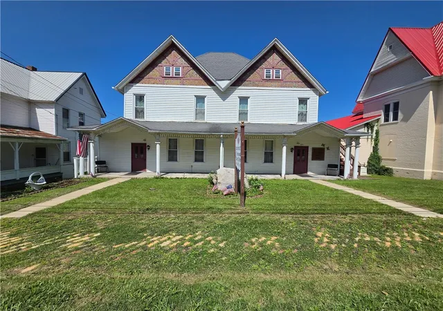 Photo 2 of Single family home for sale at 120 Grant St, Salisbury Boro, PA 15558 | MLS# 1777917 | Listing updated on 2026-10-06