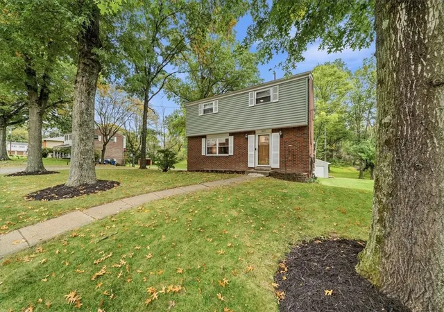 Photo 2 of Single family home for sale at 1015 Evergreen Dr, Penn Hills, PA 15235 | MLS# 1777951 | Listing updated on 2026-10-11