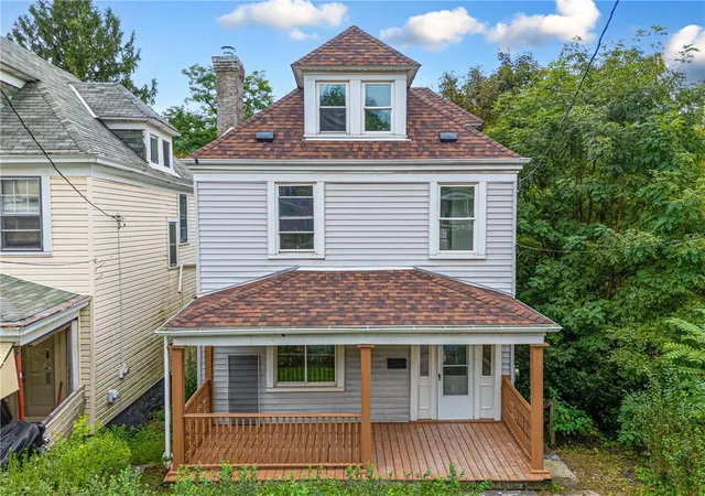 Photo 1 of Single family home for sale at 513 Marie Ave, Avalon, PA 15202 | MLS# 1776123 | Listing updated on 2026-10-10