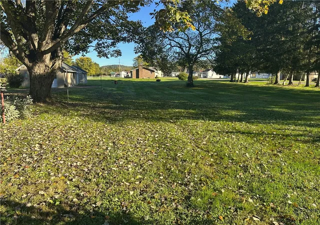 Photo 3 of Single family home for sale at 174 Chew St, Wayne Twp, PA 16157 | MLS# 1777973 | Listing updated on 2026-10-11