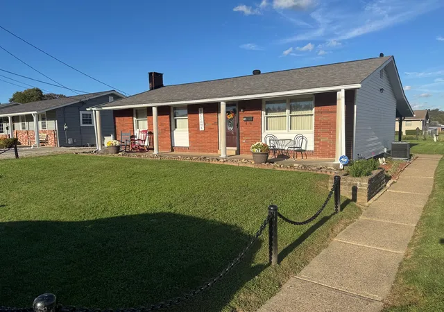 Photo 1 of Single family home for sale at 417 Mutich St, Washington Twp, PA 15012 | MLS# 1778011 | Listing updated on 2026-10-11