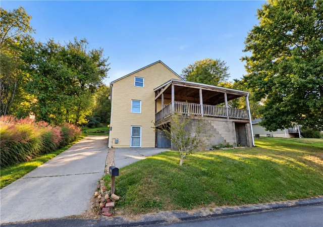 Photo 1 of Single family home for sale at 601 7th Street Ext, New Kensington, PA 15068 | MLS# 1777607 | Listing updated on 2026-10-07