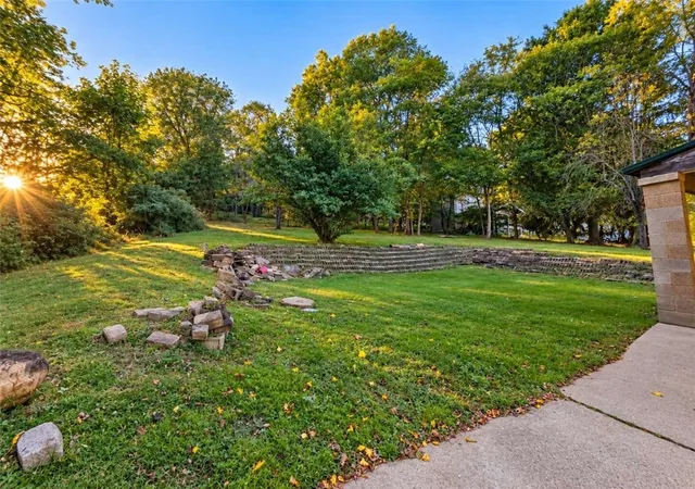 Photo 3 of Single family home for sale at 601 7th Street Ext, New Kensington, PA 15068 | MLS# 1777607 | Listing updated on 2026-10-07