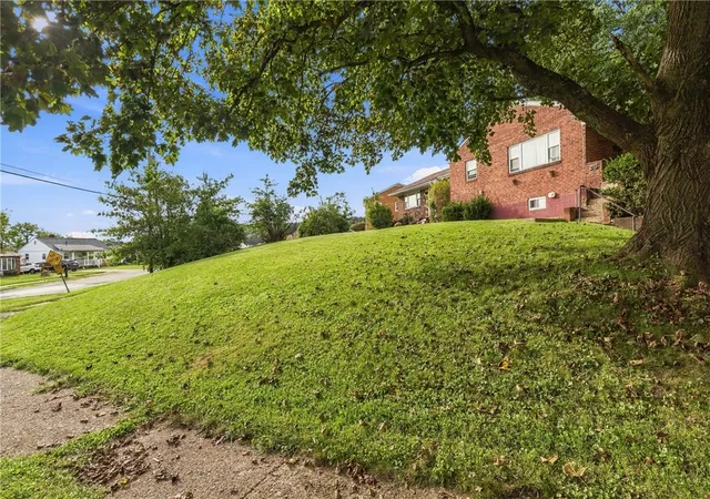 Photo 3 of Multi family home for sale at 216 218 Talisman Ln, Natrona Heights, PA 15065 | MLS# 1777615 | Listing updated on 2026-10-07