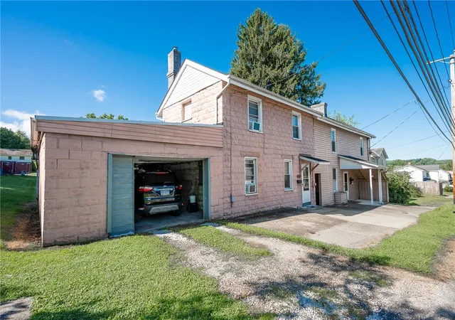 Photo 2 of Single family home for sale at 442 E Brown St, Blairsville, PA 15717 | MLS# 1777594 | Listing updated on 2026-10-07