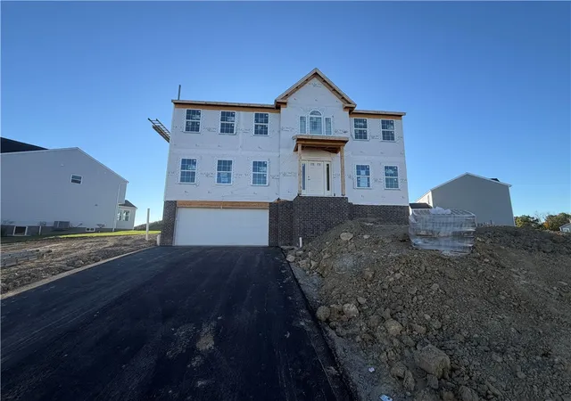 Photo 1 of Single family home for sale at 2648 Salerno Dr, Oakdale, PA 15071 | MLS# 1778176 | Listing updated on 2026-10-07
