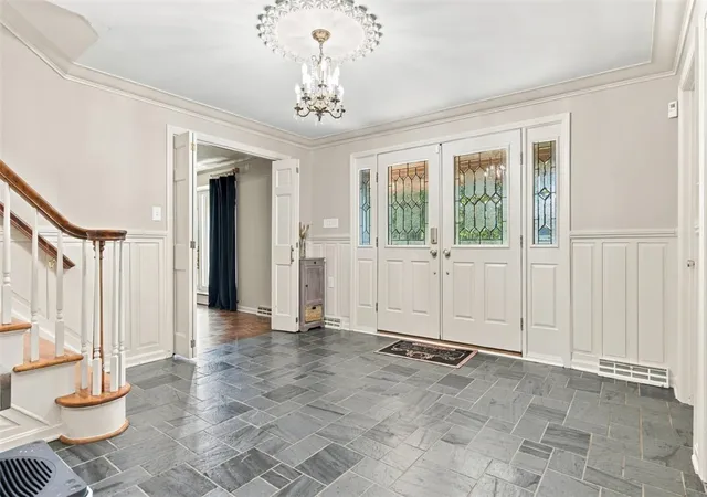 Photo 2 of Single family home for sale at 821 Jonathan Dr, Bethel Park, PA 15102 | MLS# 1777974 | Listing updated on 2026-10-07