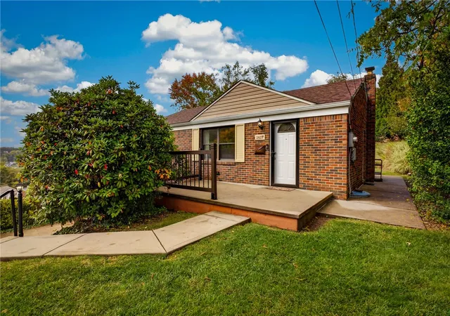 Photo 1 of Single family home for sale at 1617 Mccully Rd, Castle Shannon, PA 15234 | MLS# 1779457 | Listing updated on 2026-10-30