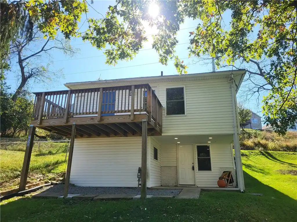 Photo 1 of Single family home for sale at 250 Springfield Ave, City Of Washington, PA 15301 | MLS# 1779501 | Listing updated on 2026-10-29