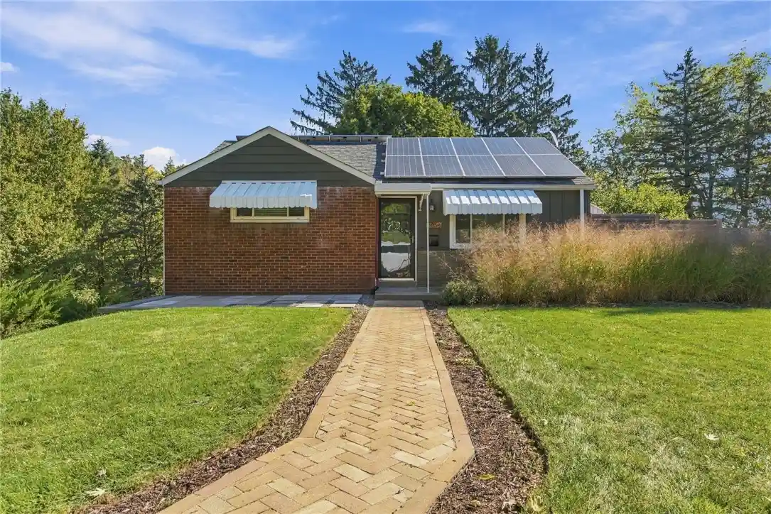 Photo 1 of Single family home for sale at 8058 Manville Dr, Mc Candless, PA 15237 | MLS# 1779609 | Listing updated on 2026-10-26