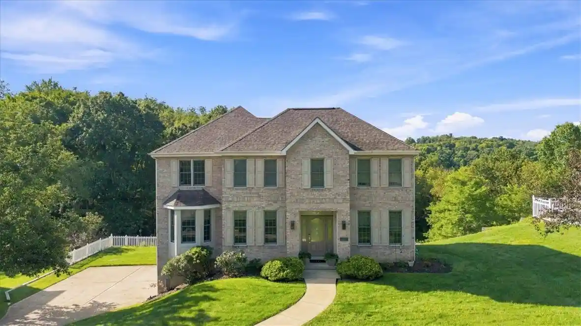 Photo 1 of Single family home for sale at 2517 Matterhorn Dr, Franklin Park, PA 15090 | MLS# 1780111 | Listing updated on 2026-10-24