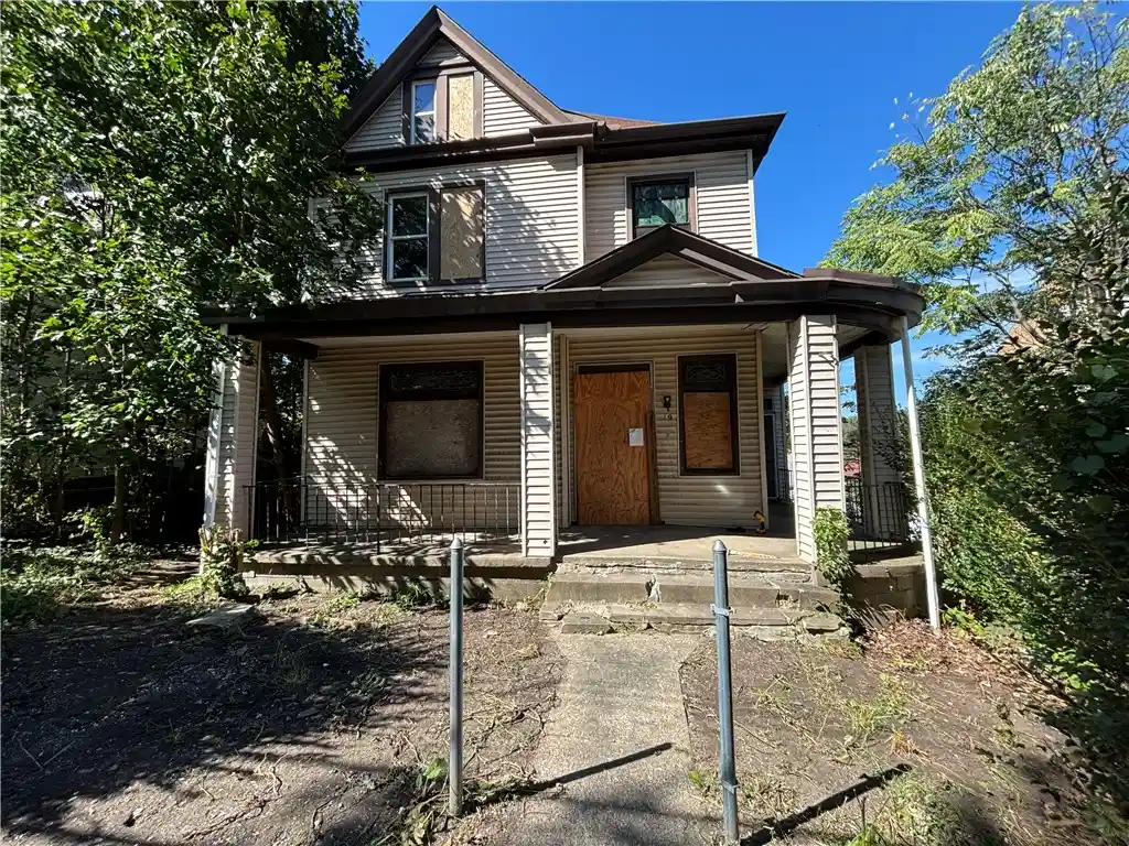 Photo 1 of Single family home for sale at 19 Carrick Ave, Carrick, PA 15210 | MLS# 1780378 | Listing updated on 2026-10-22