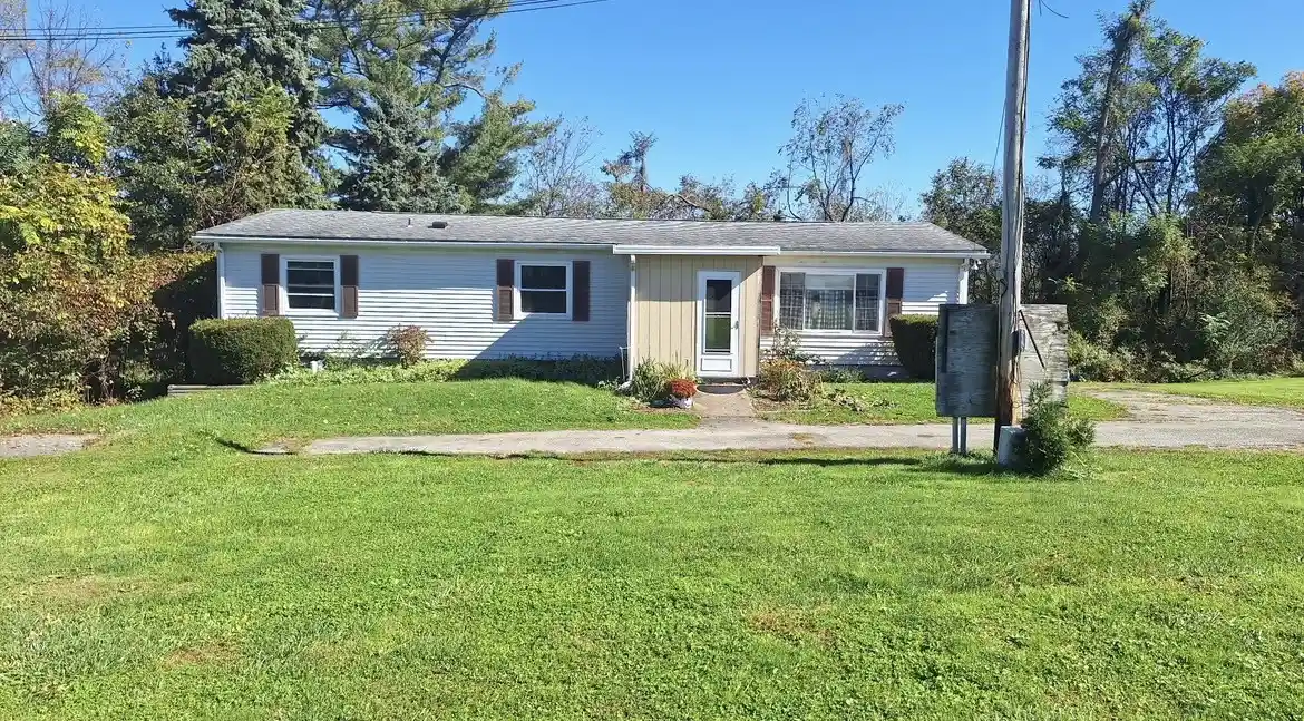 Photo 1 of Manufactured home for sale at 1050 Kingview, Scottdale, PA 15683 | MLS# 1780524 | Listing updated on 2026-10-23