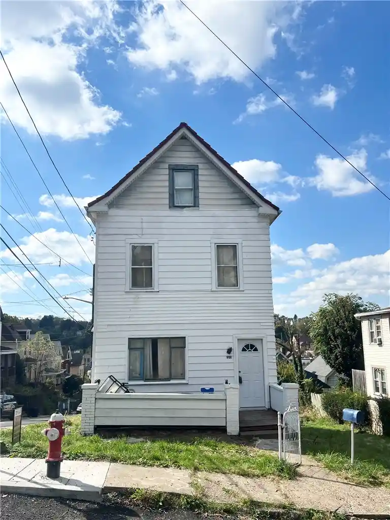 Photo 1 of Single family home for sale at 901 Wilhelm St, Elliott, PA 15220 | MLS# 1780088 | Listing updated on 2026-10-23