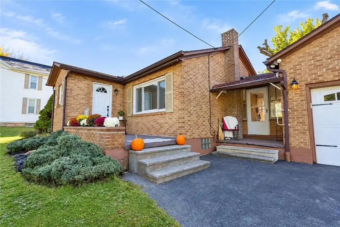 Photo 1 of Single family home for sale at 1152 Frankstown Rd, Conemaugh Twp, PA 15902 | MLS# 1780767 | Listing updated on 2026-10-27