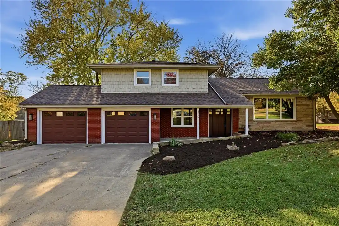 Single family home for sale at 830 S Keel Ridge Rd, Hermitage, PA 16148 | MLS# 1780797