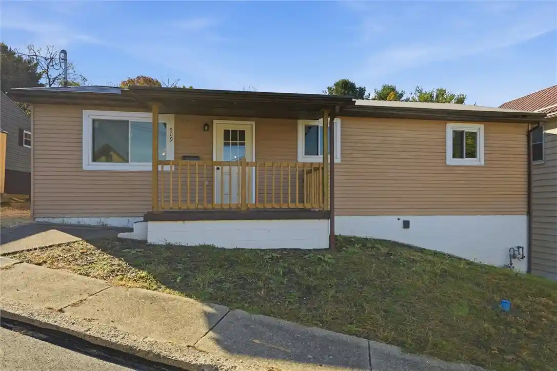 Single family home for sale at 509 Burns St, Vandergrift, PA 15690 | MLS# 1780669