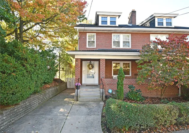 Townhouse for sale at 6412 Nicholson St, Squirrel Hill, PA 15217 | MLS# 1780695