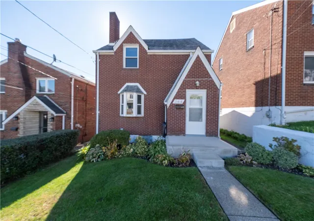 Photo 1 of Single family home for sale at 344 Mayville Ave, Brookline, PA 15226 | MLS# 1781096 | Listing updated on 2026-10-30