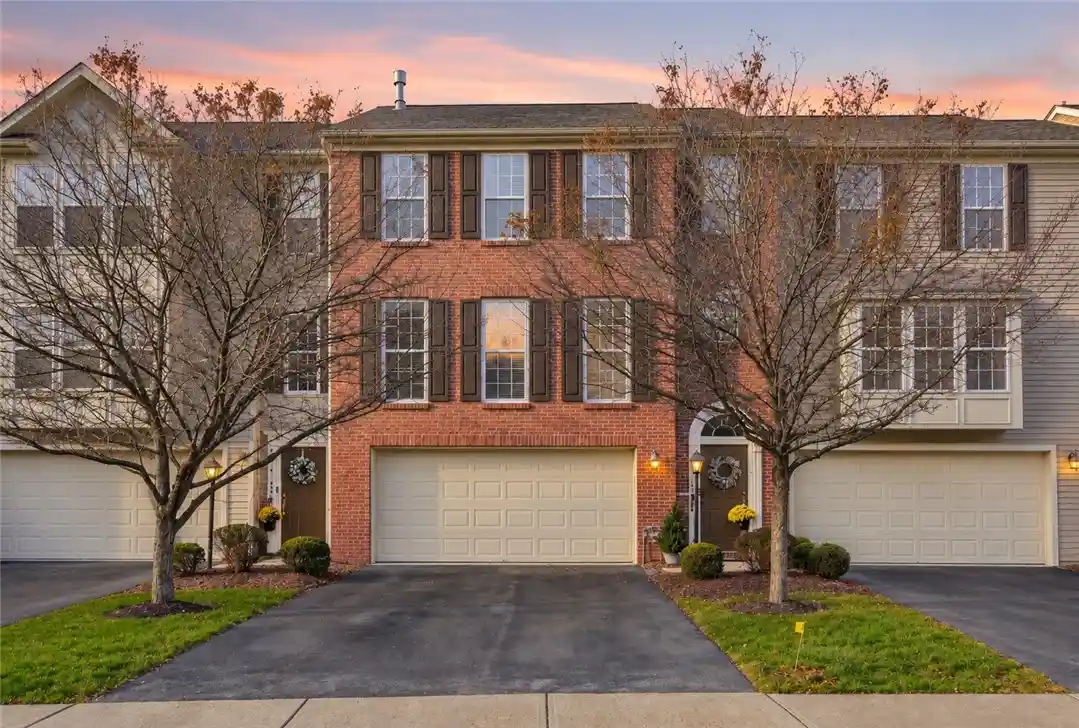 Townhouse for sale at 81404 Lost Valley Dr, Adams Twp, PA 16046 | MLS# 1780602