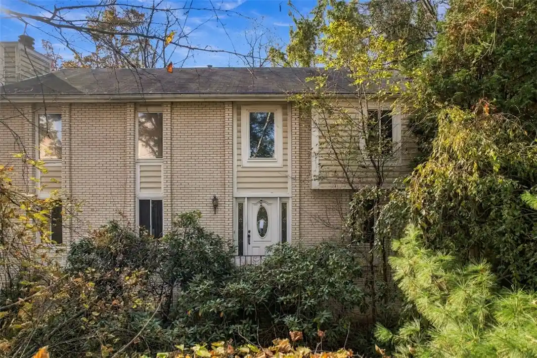 Single family home for sale at 100 Scott Way, Collier Twp, PA 15106 | MLS# 1781132