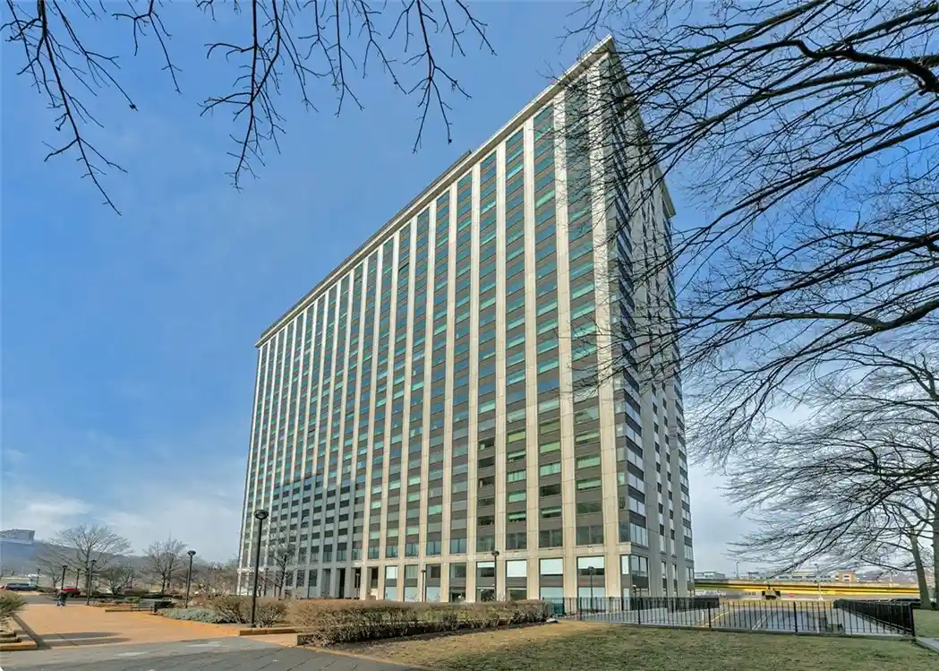 Photo 1 of Condo for sale at 320 Fort Duquesne Blvd #8N, Downtown Pgh, PA 15222 | MLS# 1781039 | Listing updated on 2026-10-28
