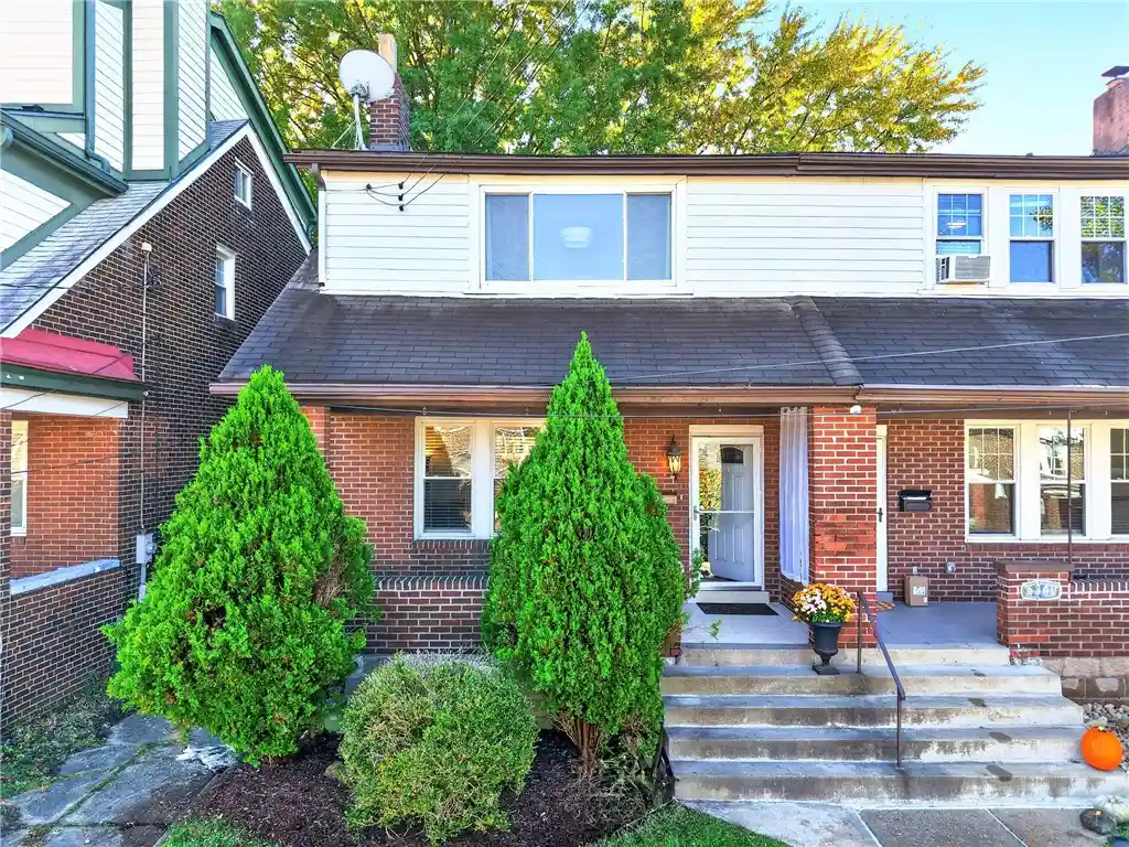 Photo 1 of Single family home for sale at 6342 Crombie St, Squirrel Hill, PA 15217 | MLS# 1780962 | Listing updated on 2026-10-29