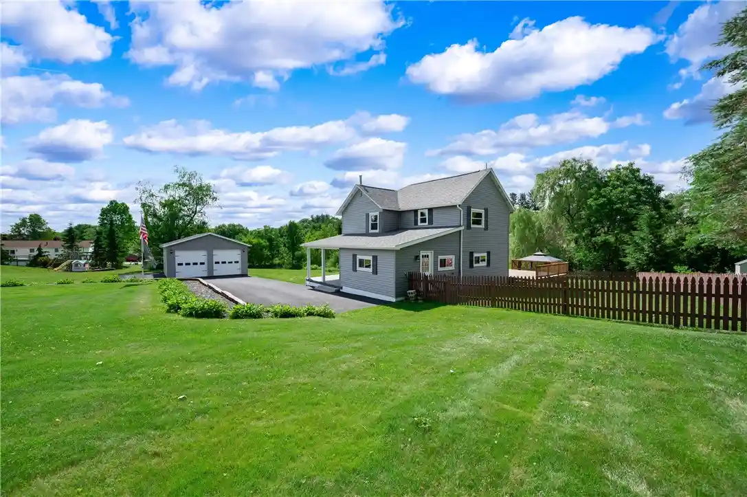 Single family home for sale at 214 Willow Run Dr, Center Twp, PA 16001 | MLS# 1781304