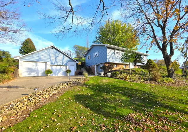 Single family home for sale at 2762 South Brg Rd, Buffalo Twp, PA 15301 | MLS# 1781373