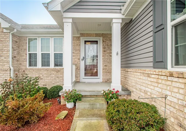 Photo 3 of Single family home for sale at 123 Burnside Dr, Jackson Twp, PA 16063 | MLS# 1781397 | Listing updated on 2026-10-30