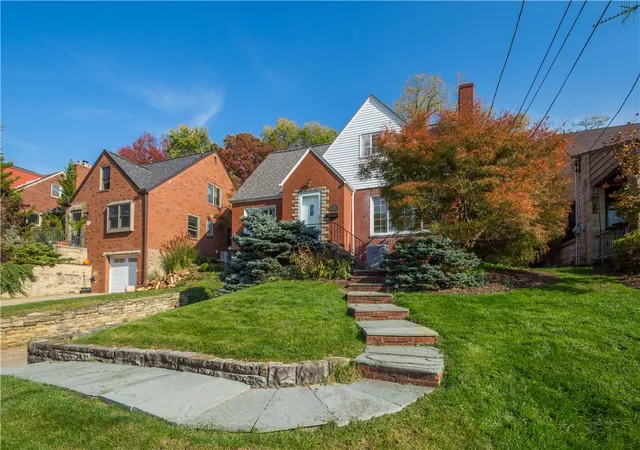 Photo 2 of Single family home for sale at 167 Markham Dr, Mt Lebanon, PA 15228 | MLS# 1781232 | Listing updated on 2026-10-30