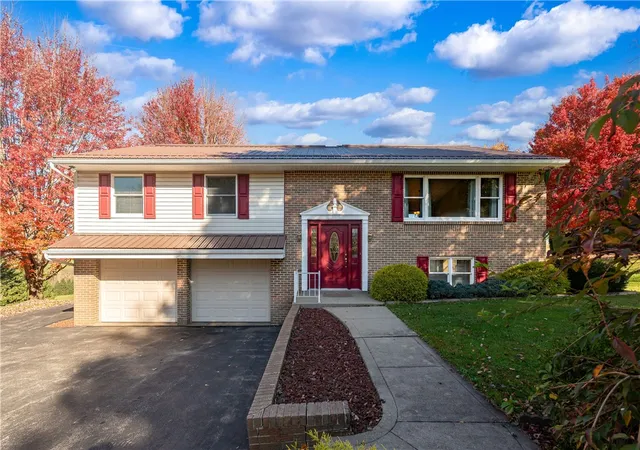 Single family home for sale at 133 Hannahstown Rd, Jefferson Twp, PA 16002 | MLS# 1781356