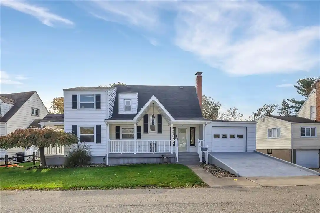Photo 1 of Single family home for sale at 707 Clearview Dr, Dravosburg, PA 15034 | MLS# 1781363 | Listing updated on 2026-10-30