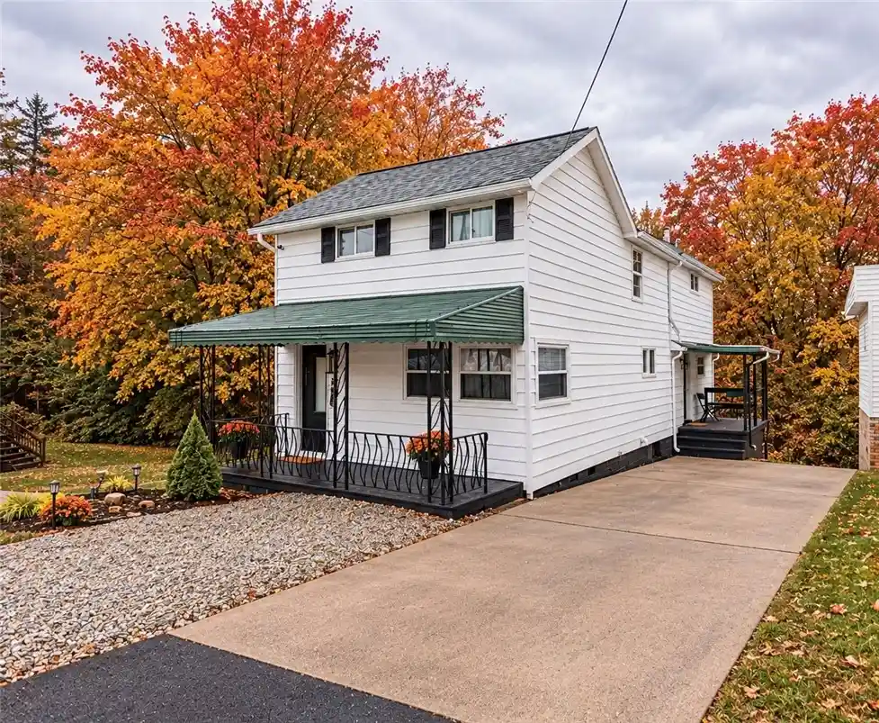 Single family home for sale at 26 Sycamore St, South Union Twp, PA 15401 | MLS# 1781451