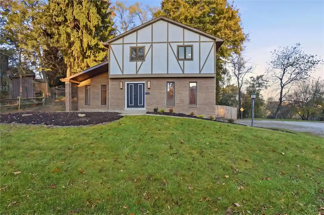 Single family home for sale at 1156 Greenridge Ln, Green Tree, PA 15220 | MLS# 1781482