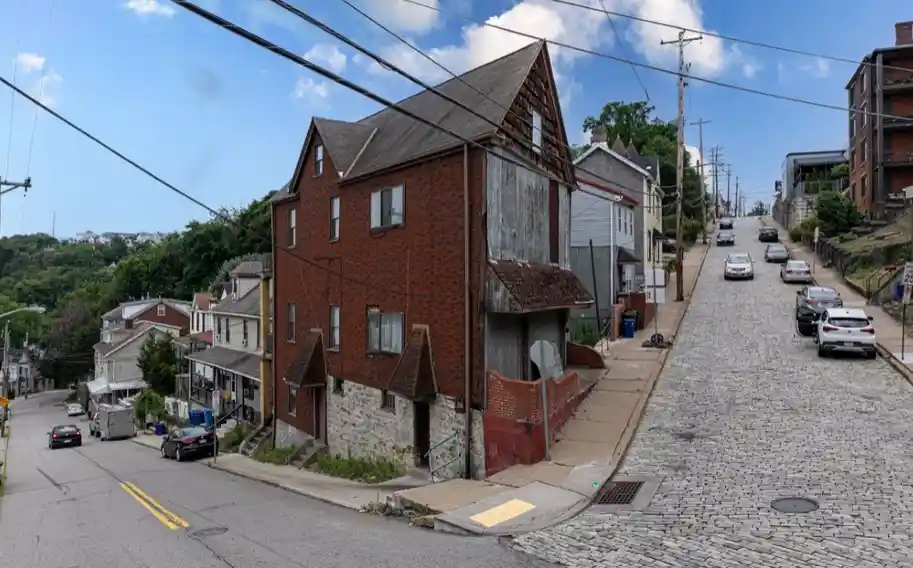 Photo 1 of Multi family home for sale at 31 33 Wyoming St, Mt Washington, PA 15211 | MLS# 1781341 | Listing updated on 2026-10-30