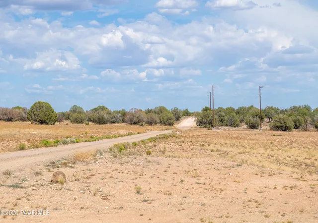 Homes for sale in Paulden, AZ | 434 Acres E Stampede (no Address) St, Paulden, AZ 86334 | MLS# 1043280