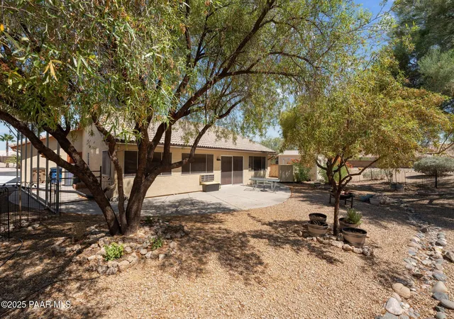 Photo 2 of Single family home for sale at 245 N Aztec Trl, Wickenburg, AZ 85390 | MLS# 1069845 | Listing updated on 2026-01-07