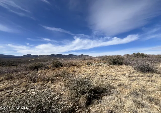 3rd image of 1530 S Rudys Trl, Dewey, AZ 86327 | MLS# 1070630
