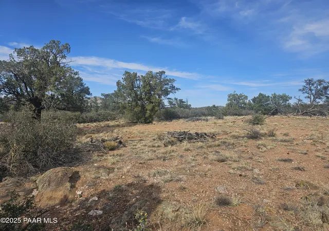 Photo 2 of Land for sale at 6001 W Dillon Wash Rd, Prescott, AZ 86305 | MLS# 1072371 | Listing updated on 2026-05-14