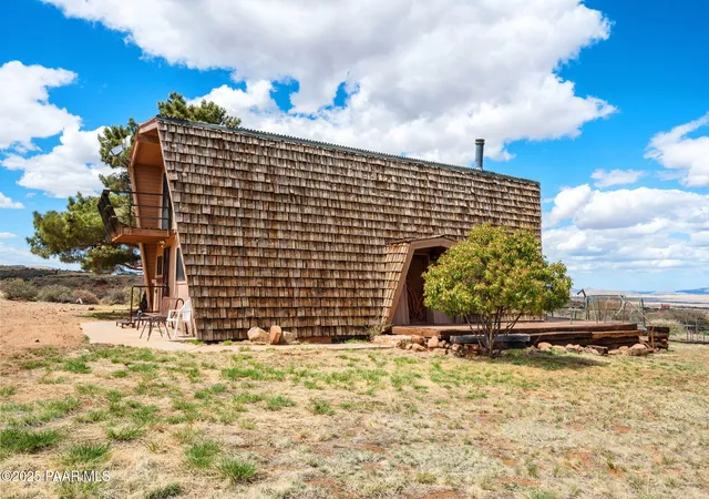 2nd image of 9590 Newtown Ave, Dewey, AZ 86327 | MLS# 1072530
