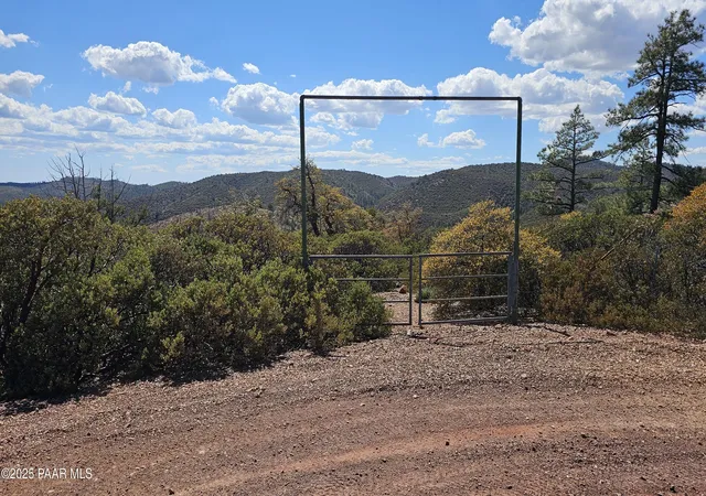 2nd image of 969 Acres Forest Service Road 132, Prescott Valley, AZ 86315 | MLS# 1073313
