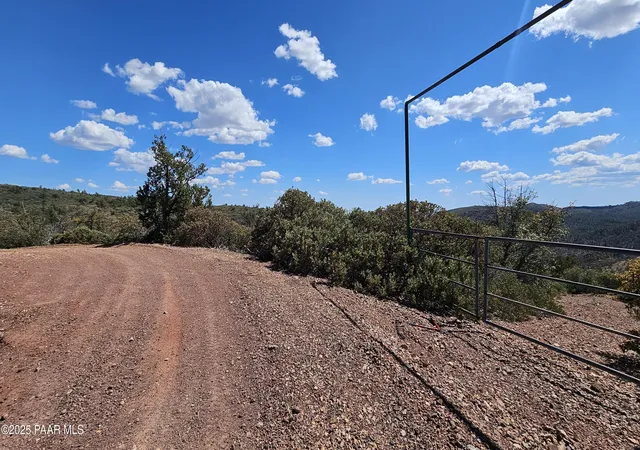 4th image of 969 Acres Forest Service Road 132, Prescott Valley, AZ 86315 | MLS# 1073313