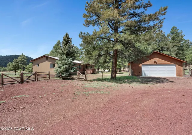 1st image of 12778 E Larkspur Ln, Parks, AZ 86018 | MLS# 1073997
