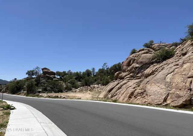 3rd image of 920 Downer Trl, Prescott, AZ 86305 | MLS# 1073596