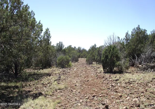Photo 3 of Sale Pending at 552 Stone Lake Blvd, Williams, AZ 86046 | MLS# 1075109 | Listing updated on 2026-02-20
